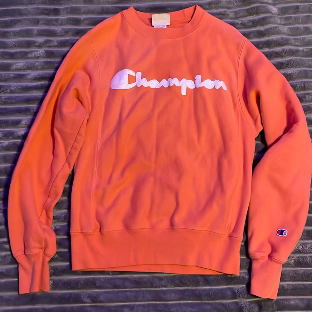 XS Champion Crewneck (peach color)